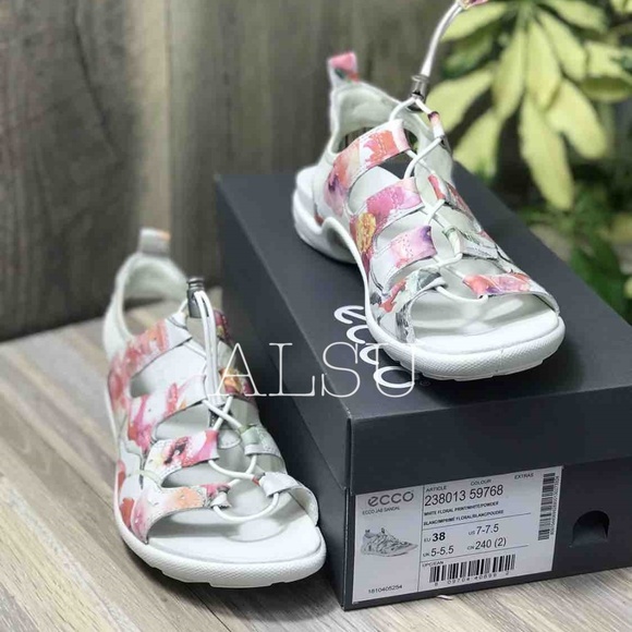 NWT ECCO Jab Toggle Sandal White Floral Leather - Picture 5 of 8